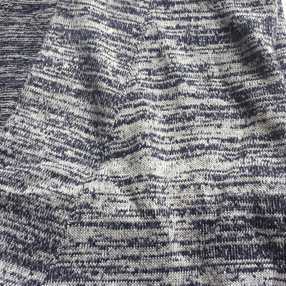 SOFT V NECK LOOSE FIT TUNIC - Picture 5 of 5